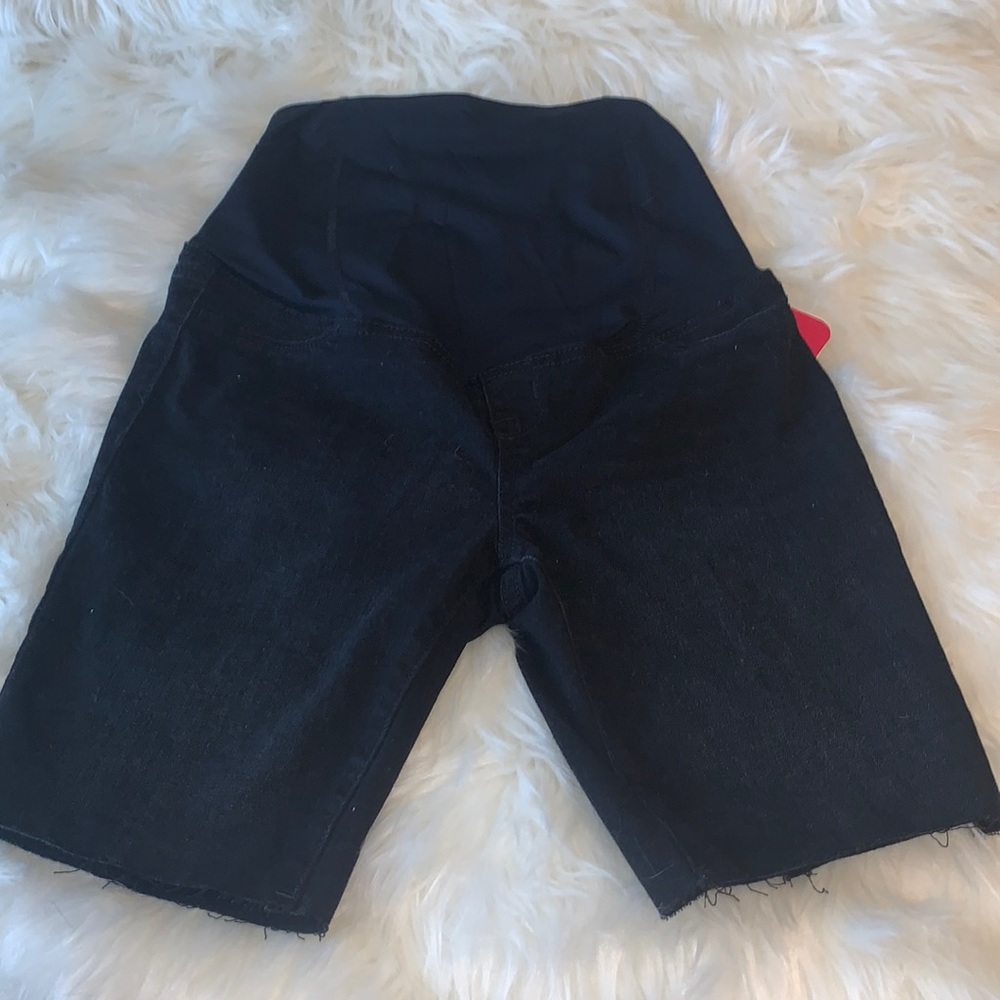 Isabel maternity Jean shorts